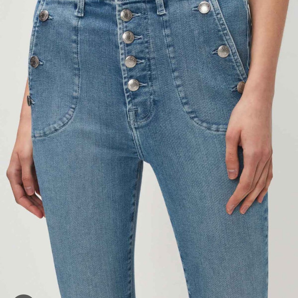 Women's Blue High-Waisted Jeans